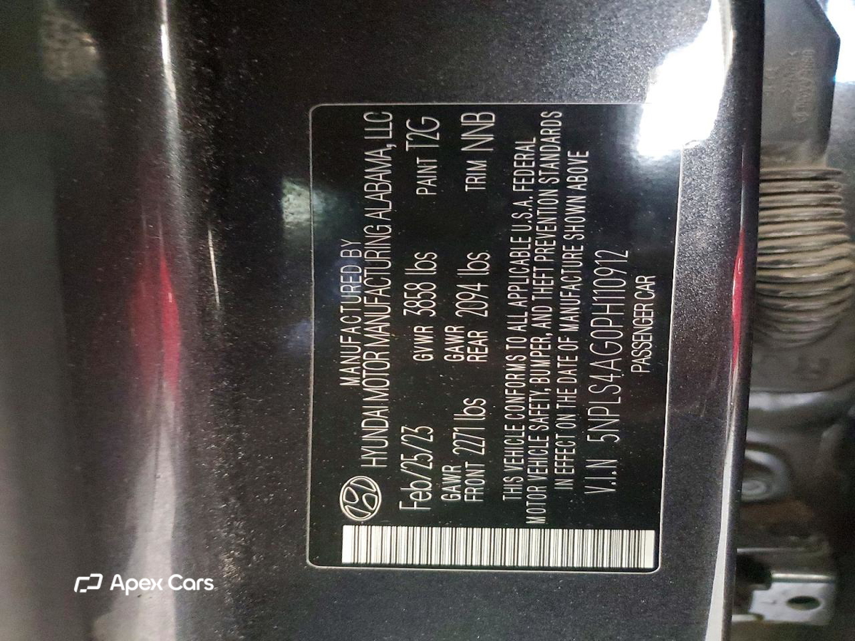 Hyundai Elantra 2023