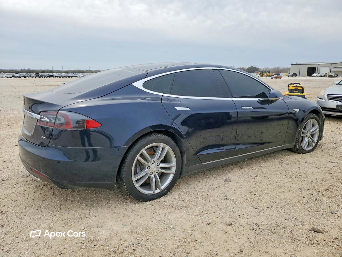 Tesla Model S 2014