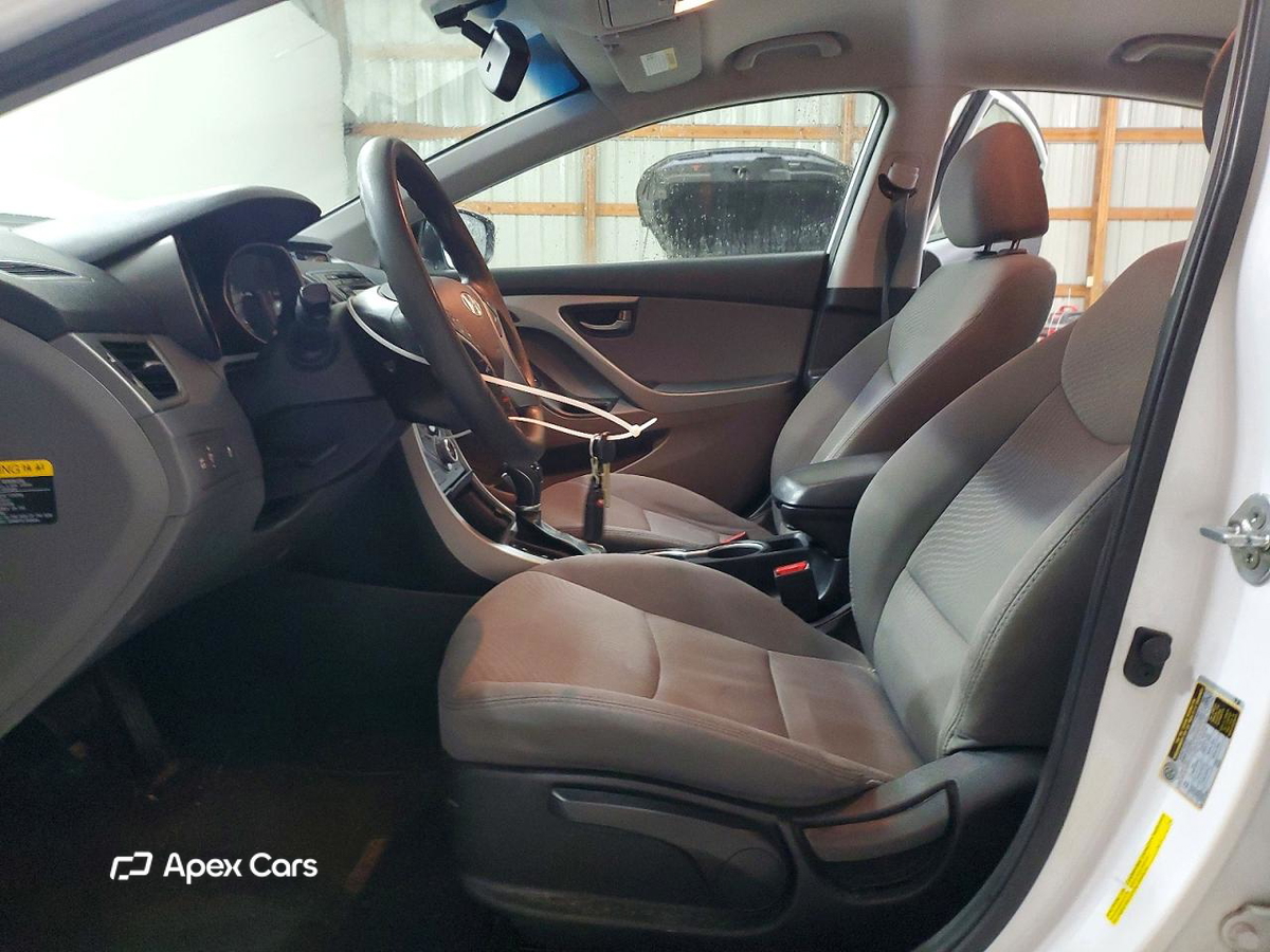 Hyundai Elantra 2016
