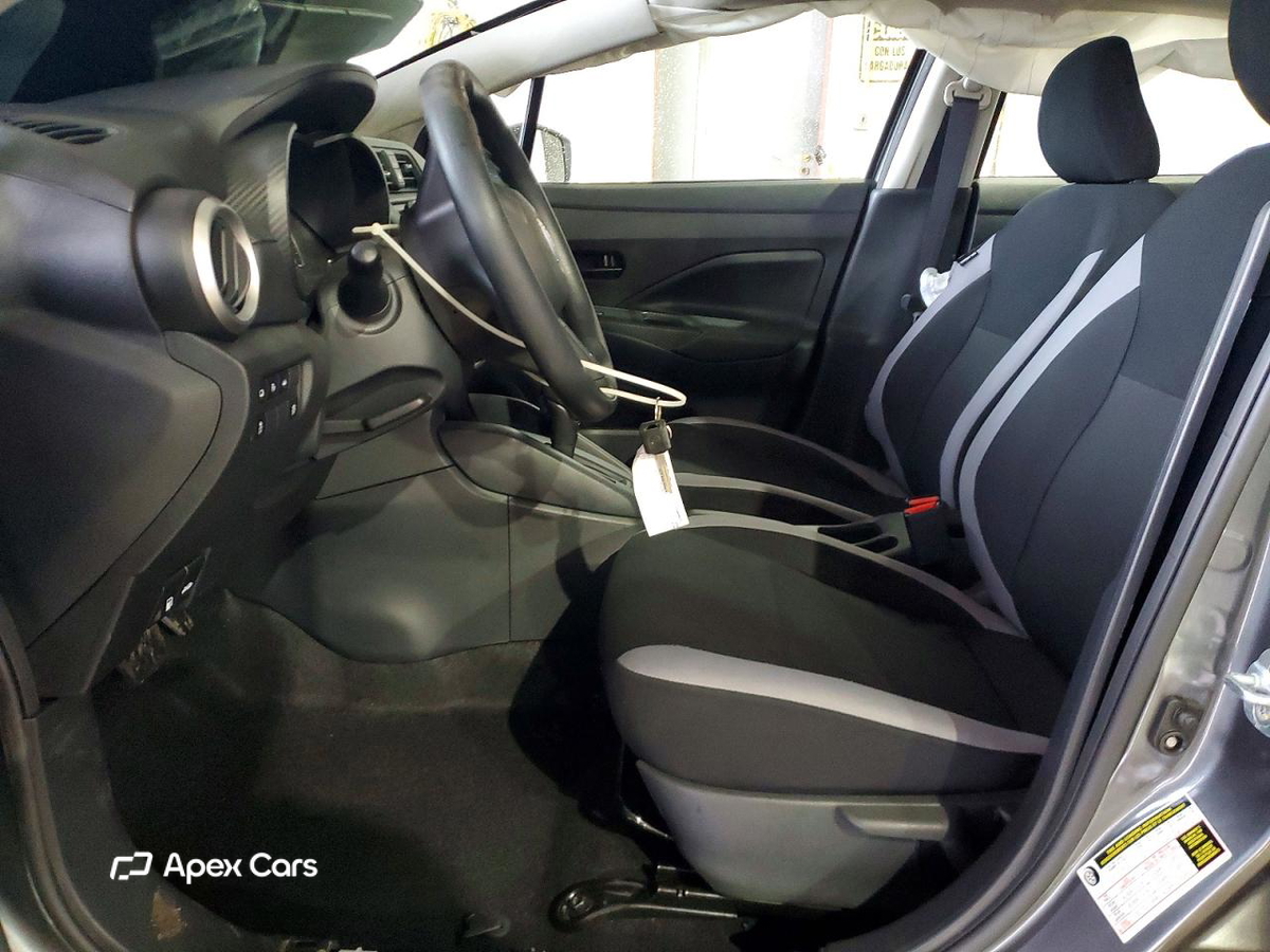 Nissan Versa 2025