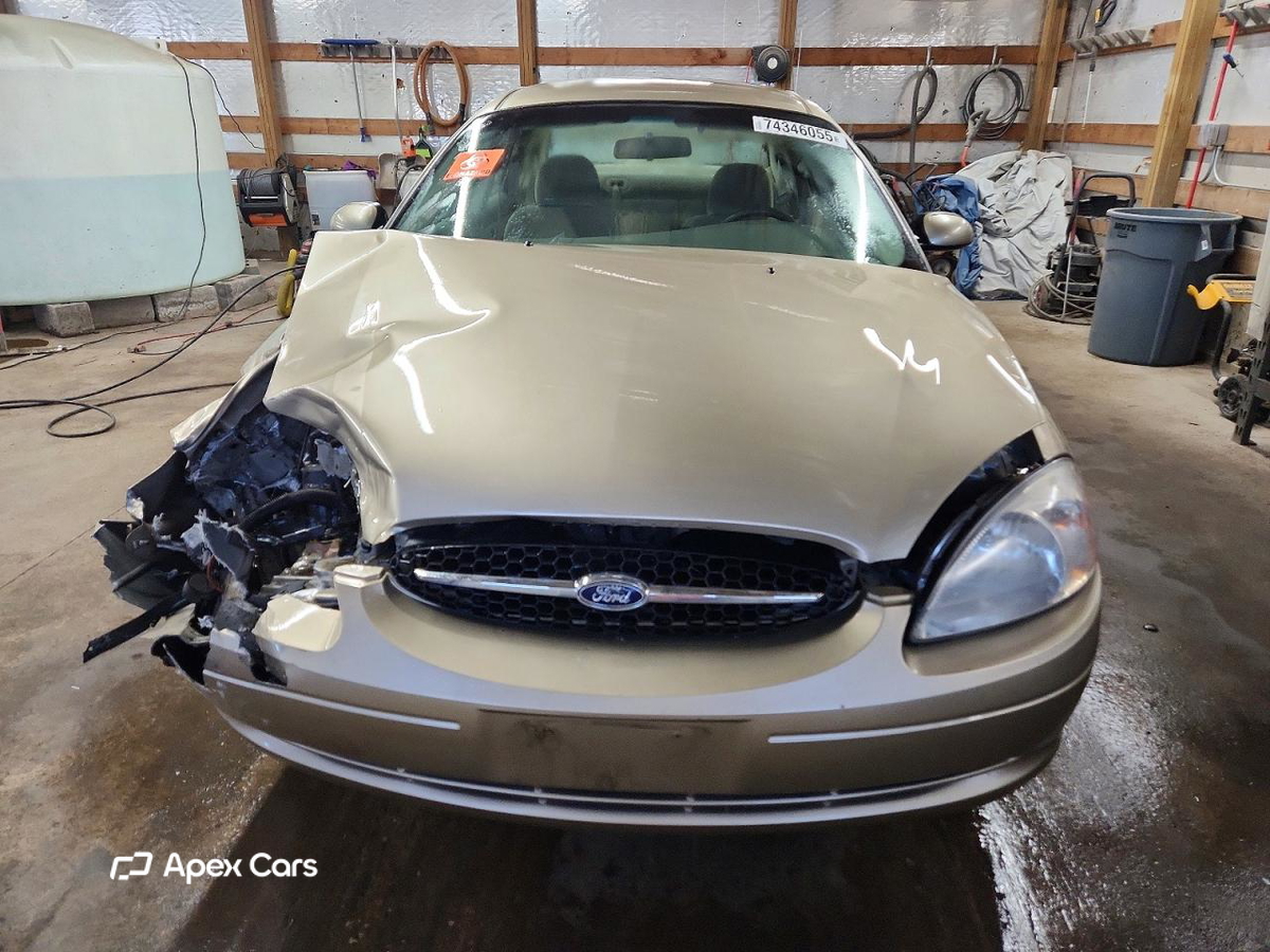 Ford Taurus 2001