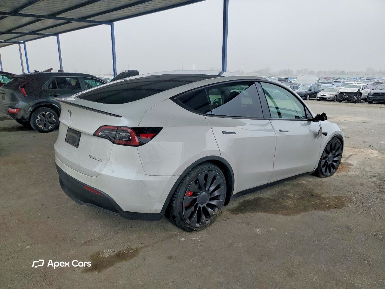 Tesla Model Y 2023