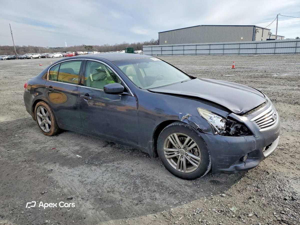 Infiniti G 2013
