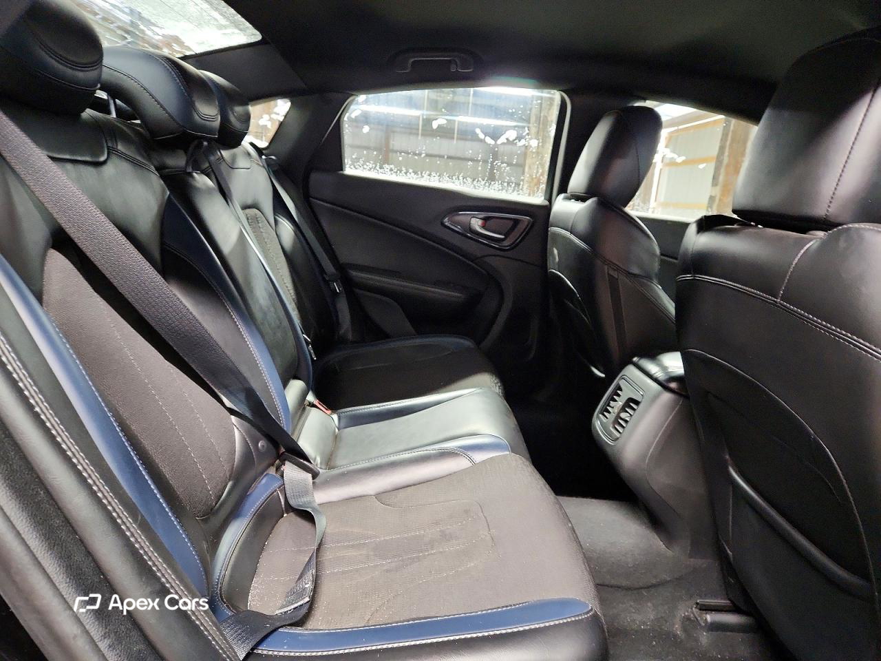 Chrysler 200 2015