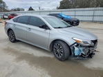 Toyota Avalon 2016