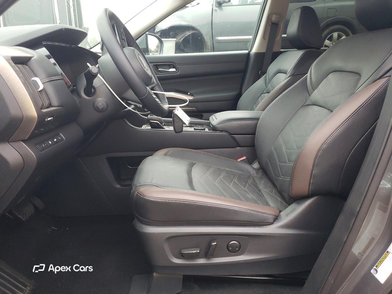 Nissan Pathfinder 2025