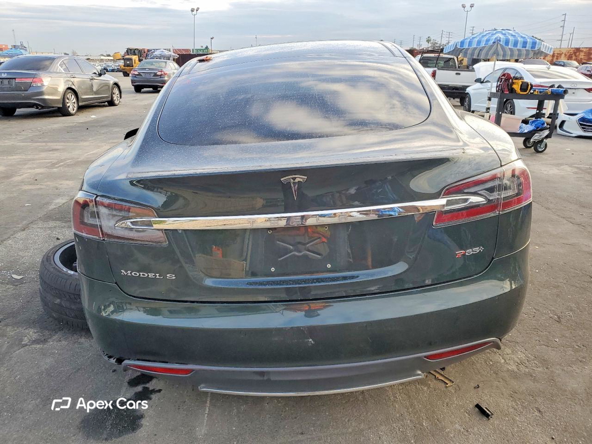 Tesla Model S 2014
