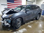 Toyota Highlander 2021