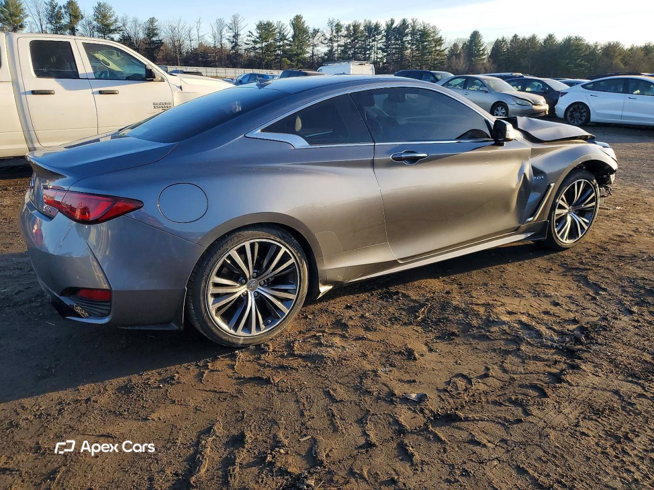 Infiniti Q60 2017