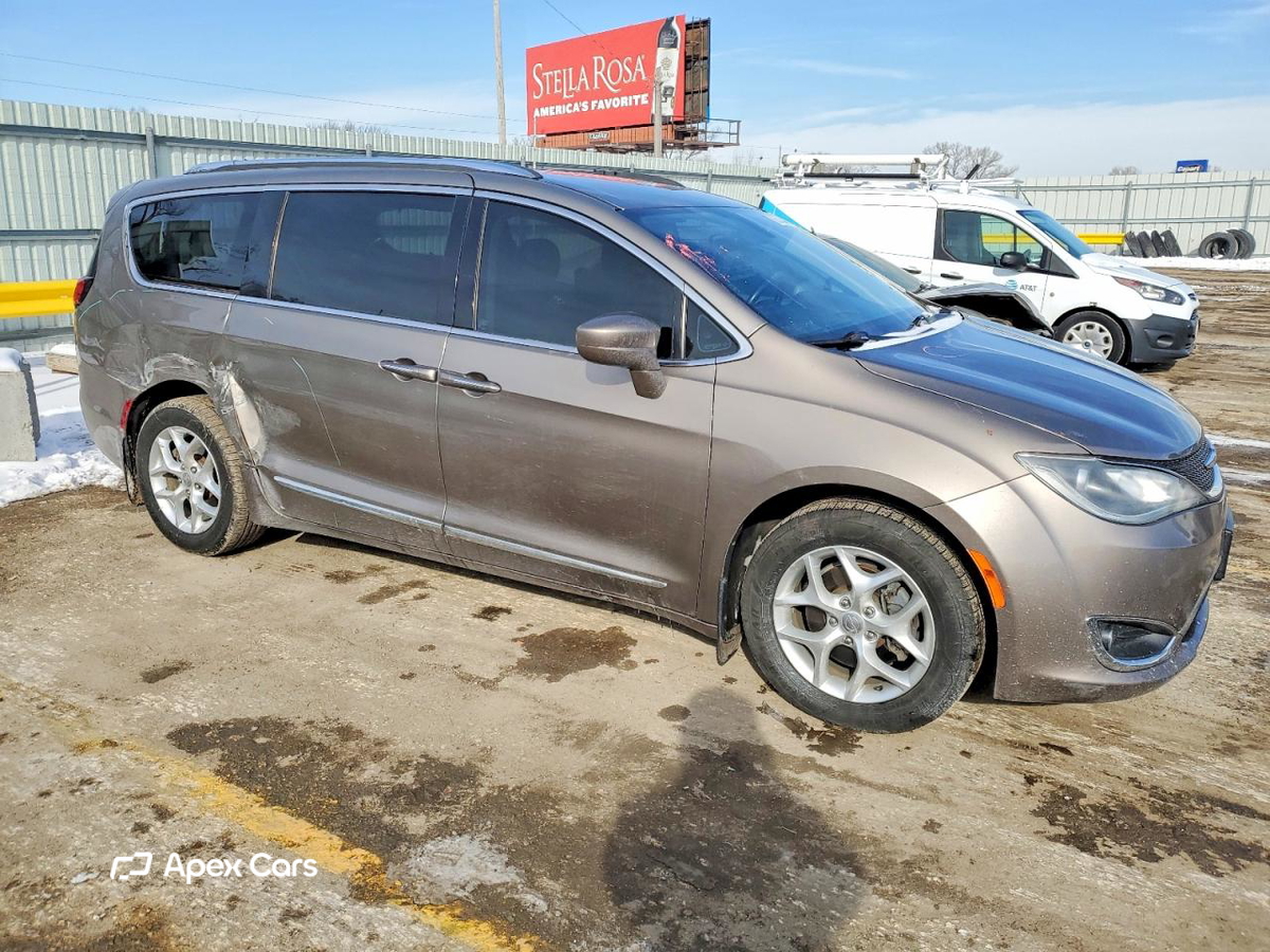 Chrysler Pacifica 2017