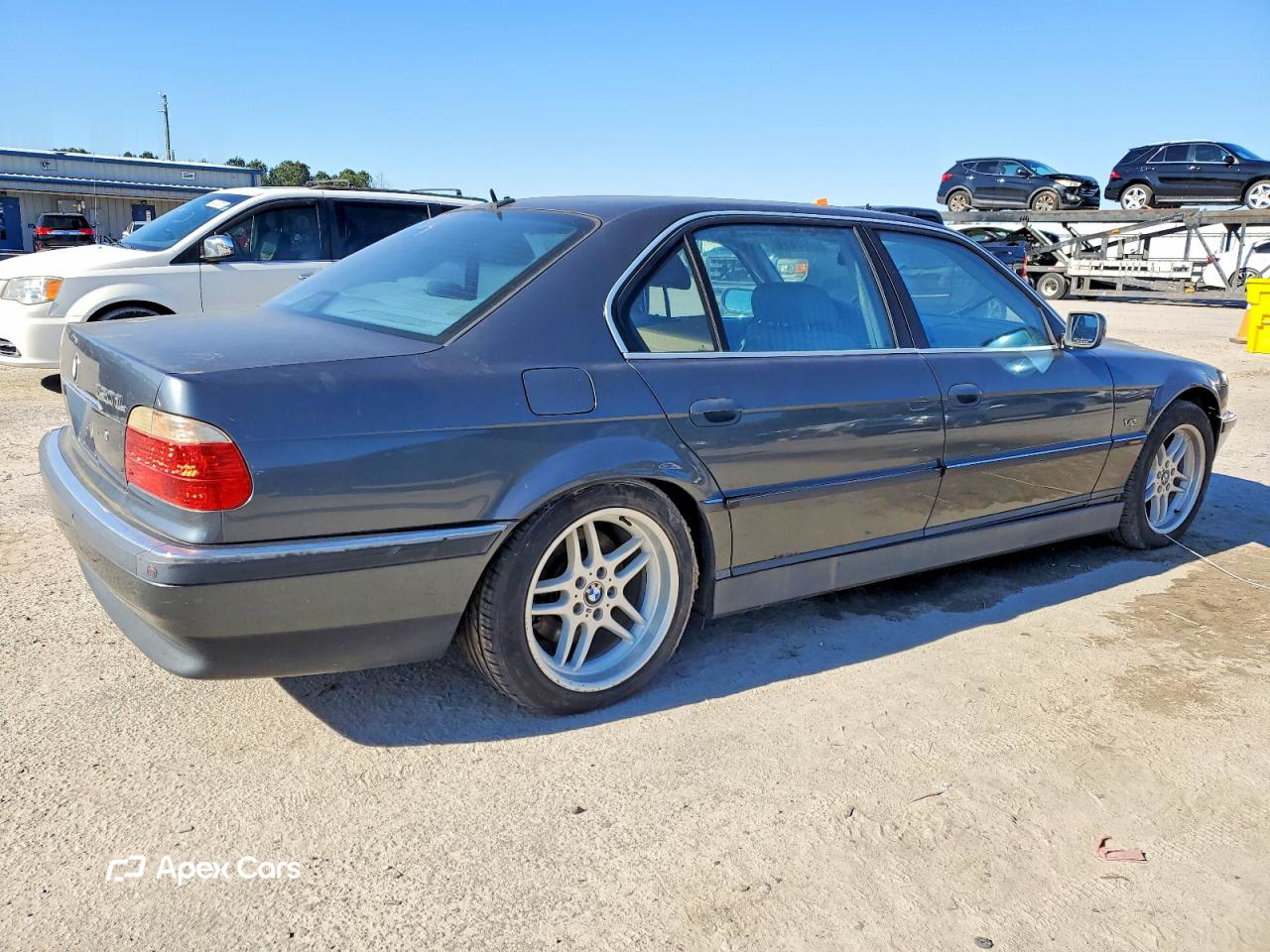 BMW Series 7 2000
