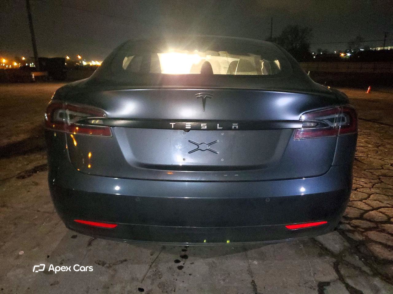Tesla Model S 2018