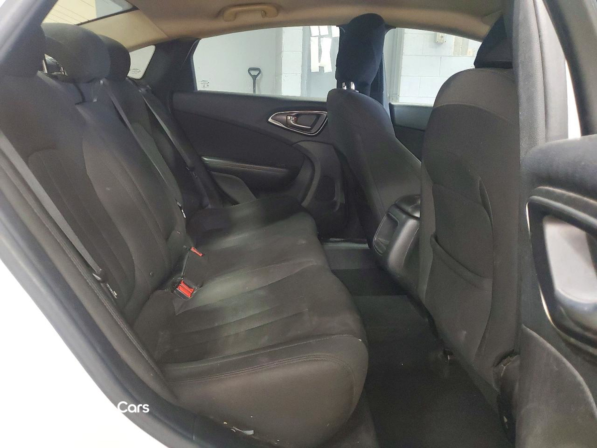 Chrysler 200 2016