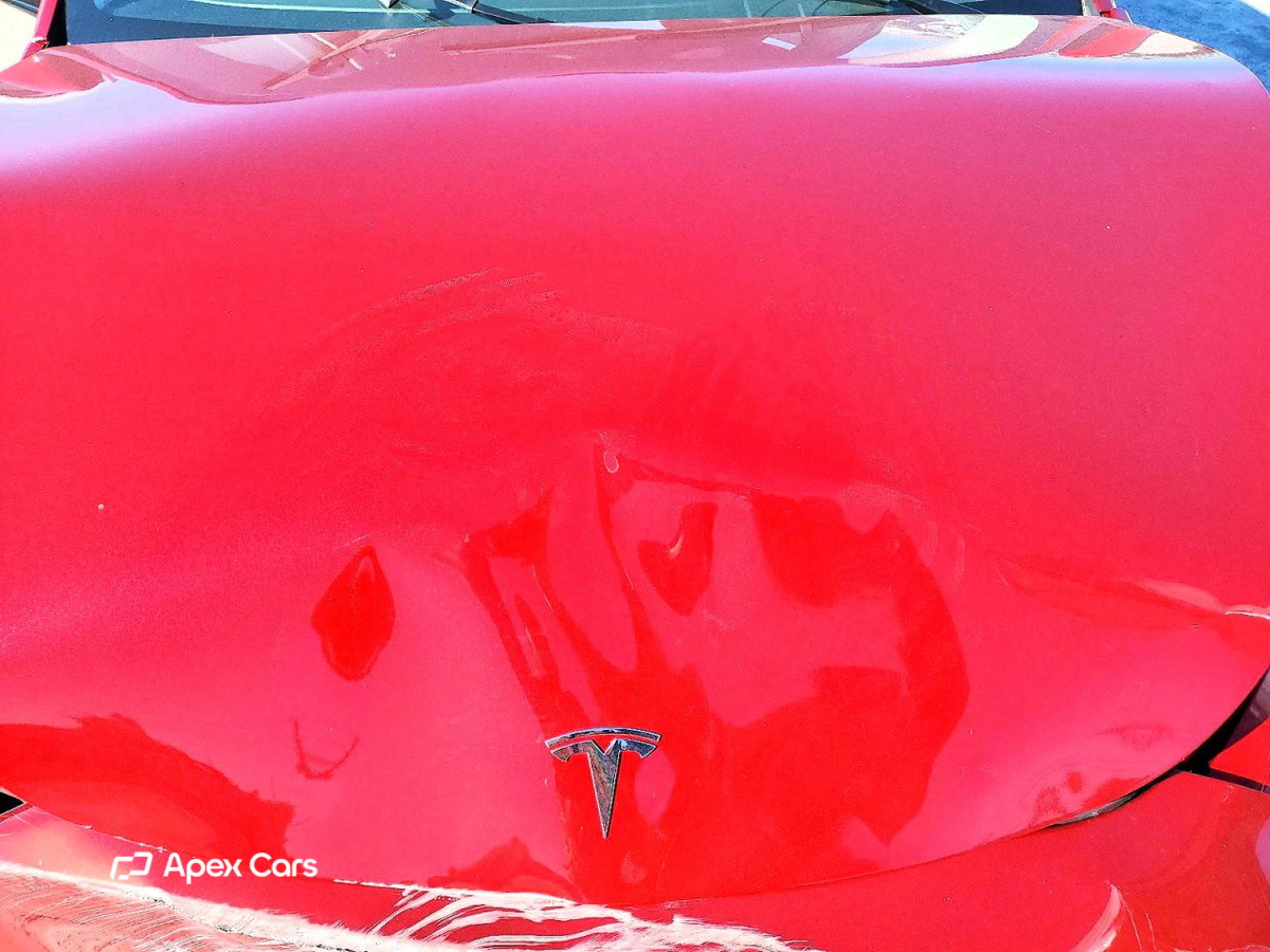 Tesla Model Y 2025