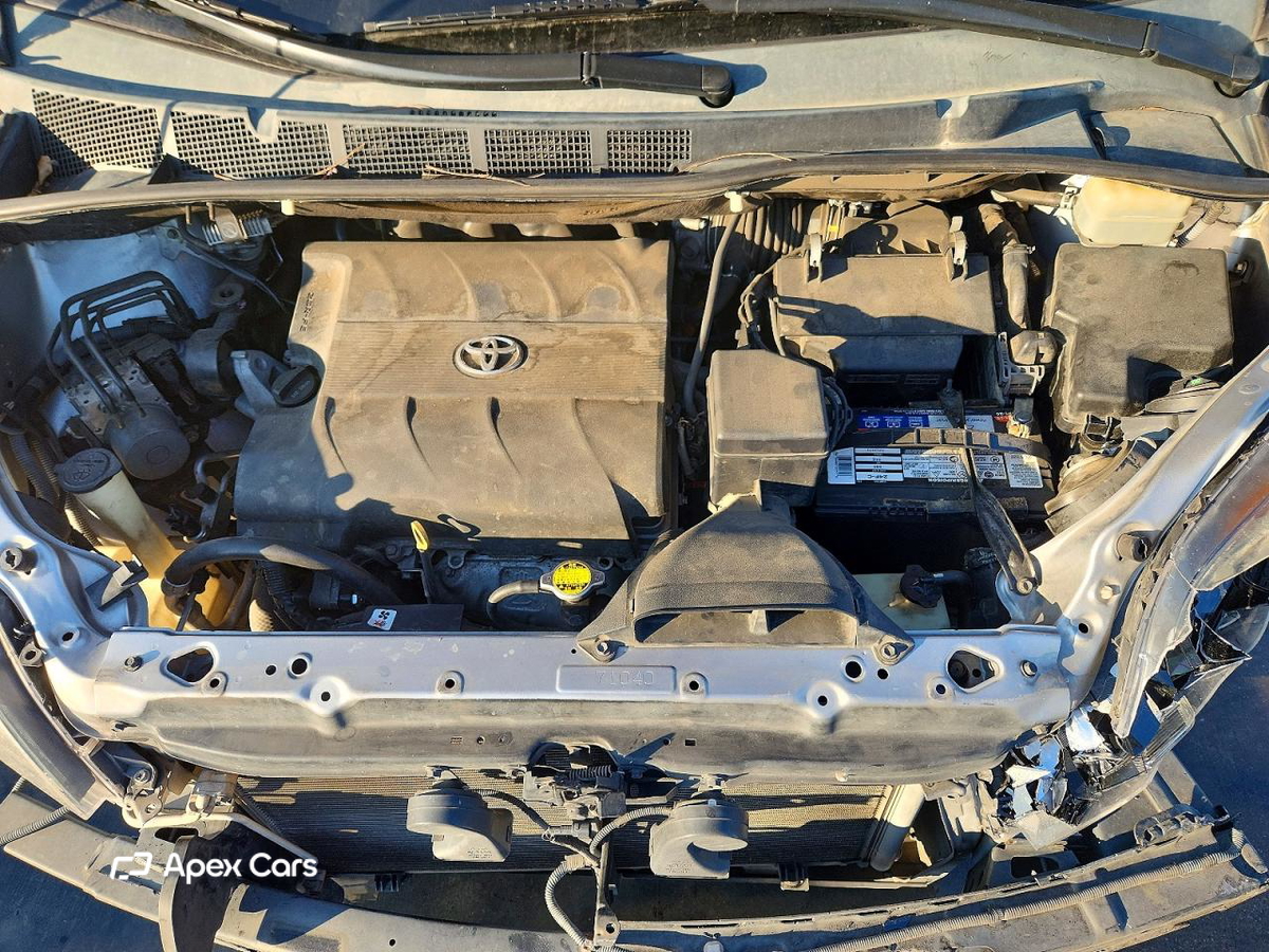Toyota Sienna 2016