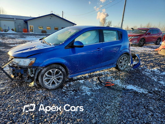 Chevrolet Sonic 2017 - Image 1 of 13