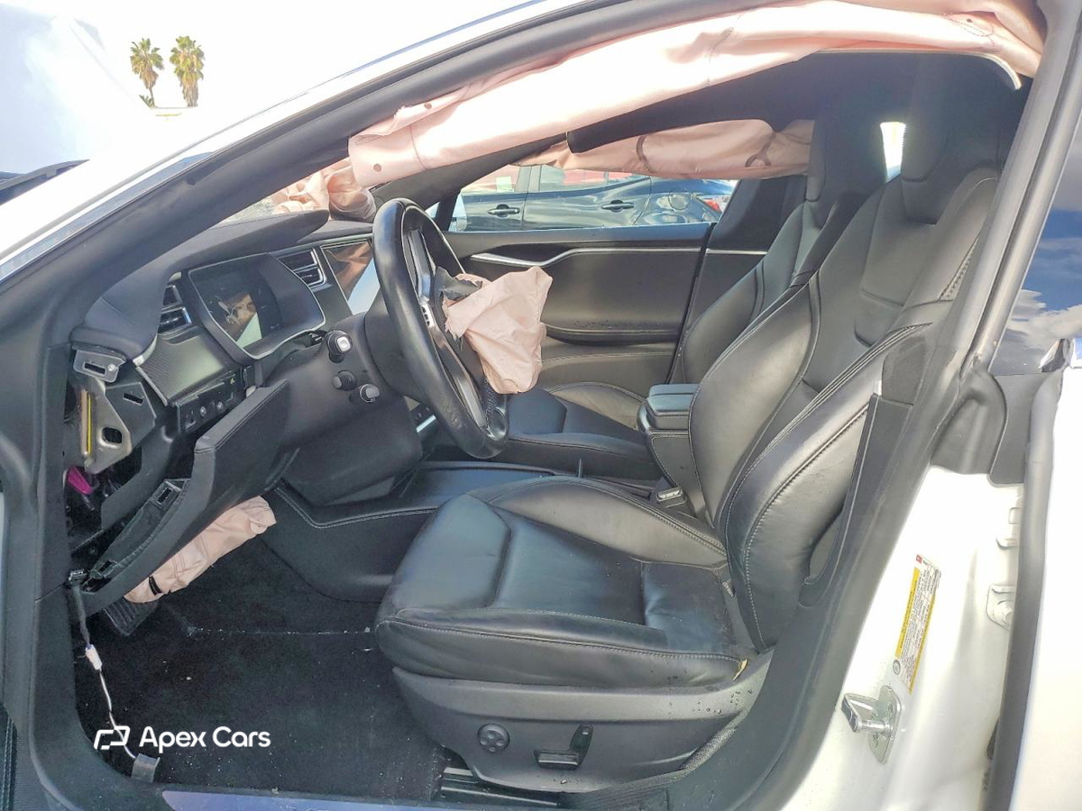 Tesla Model S 2016