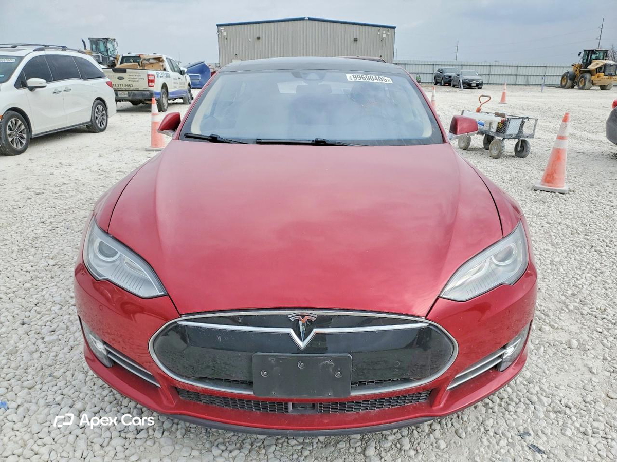 Tesla Model S 2014