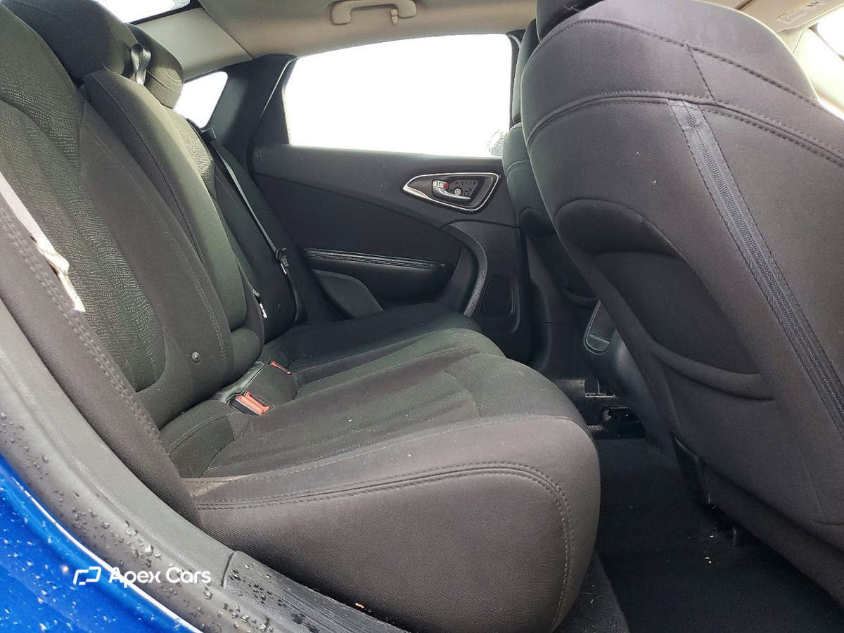 Chrysler 200 2015