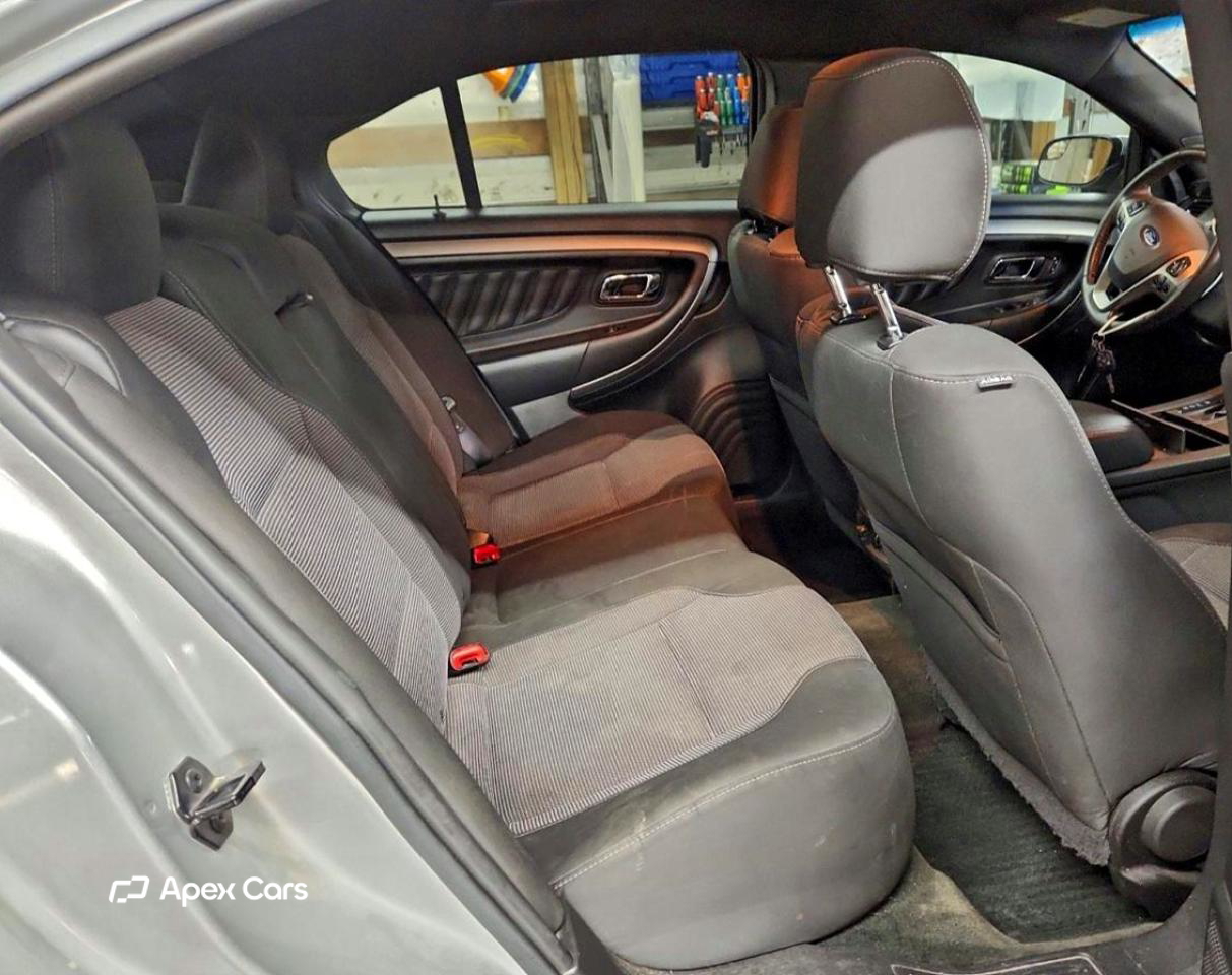 Ford Taurus 2017