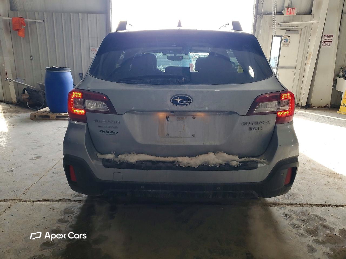 Subaru Outback 2018