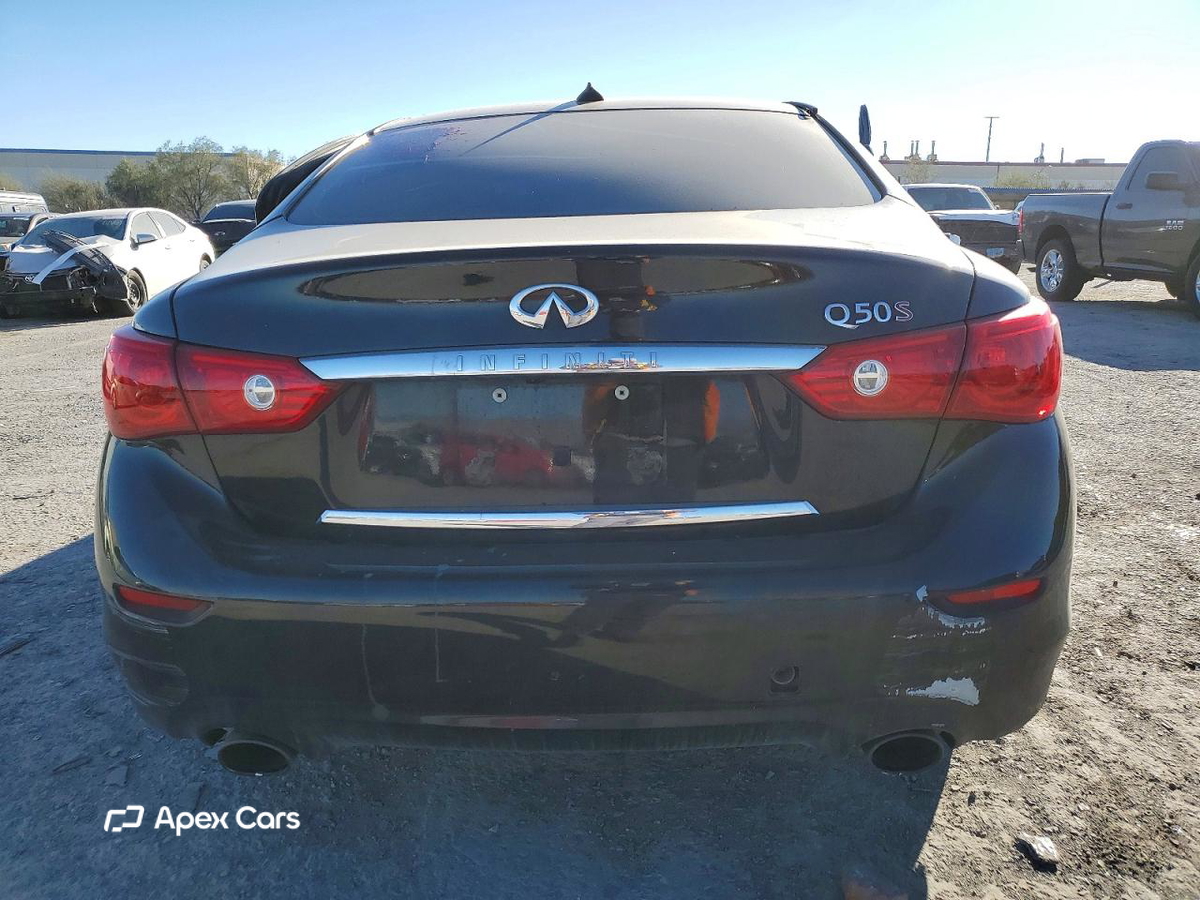 Infiniti Q50 2015
