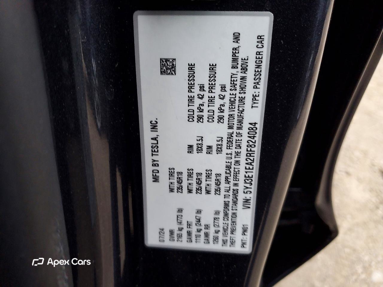 Tesla Model 3 2024