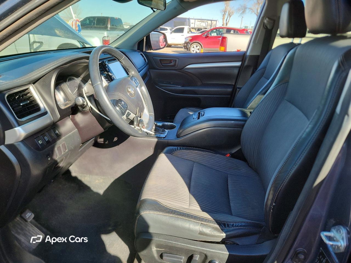 Toyota Highlander 2017