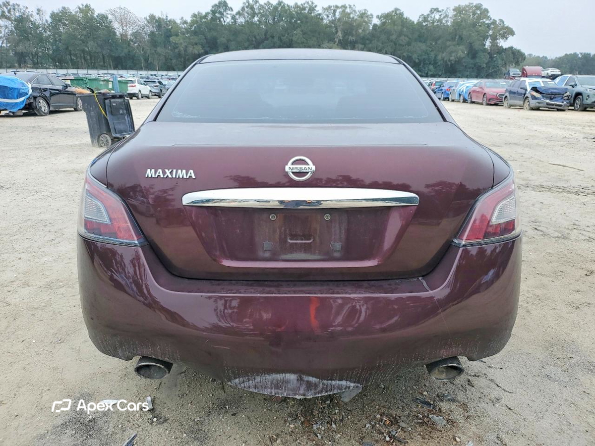Nissan Maxima 2014