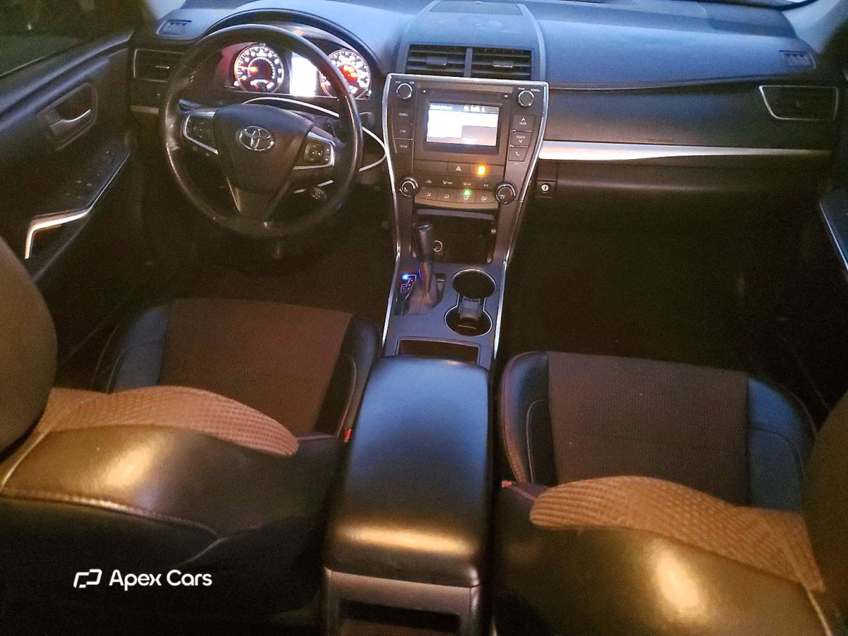 Toyota Camry 2016