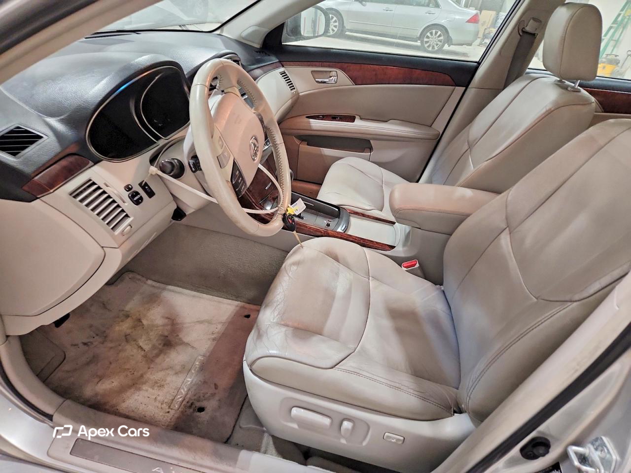 Toyota Avalon 2012
