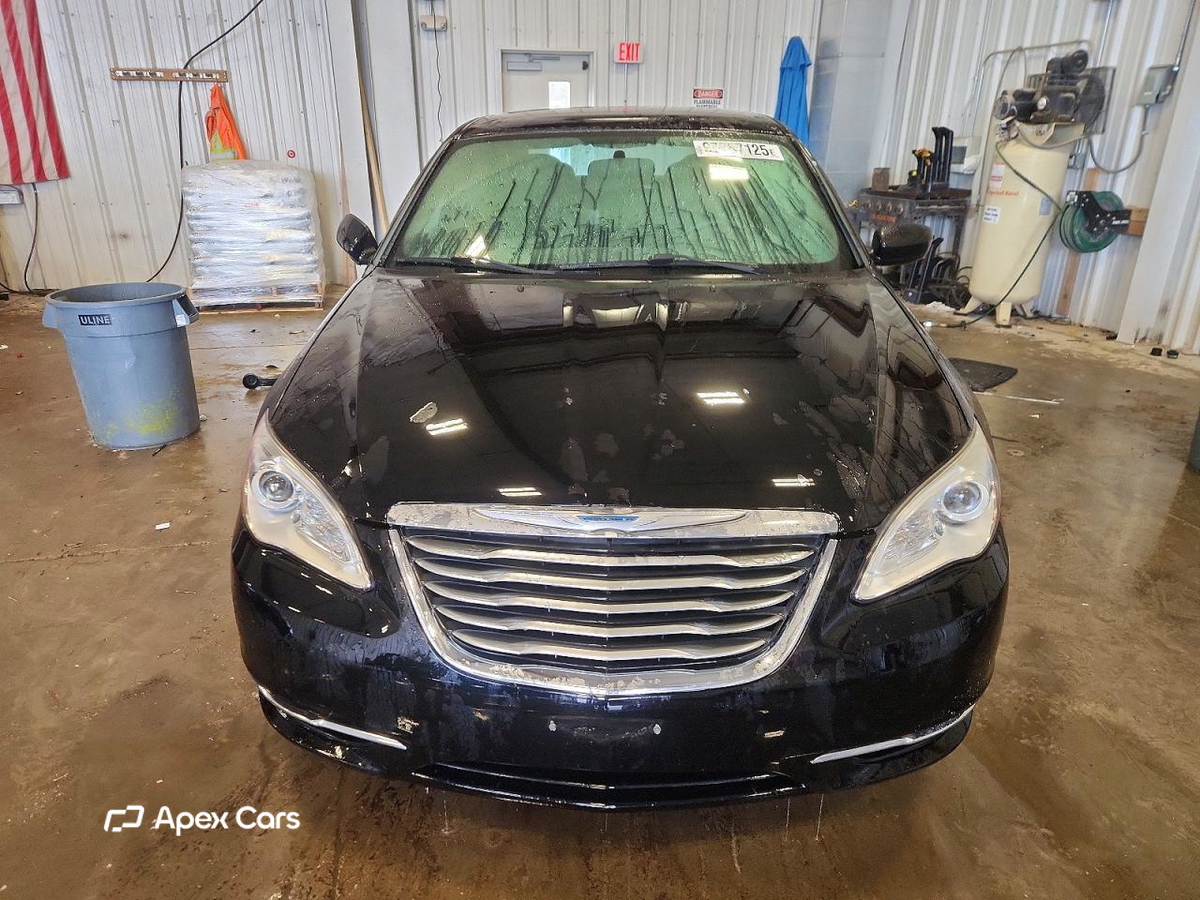 Chrysler 200 2013