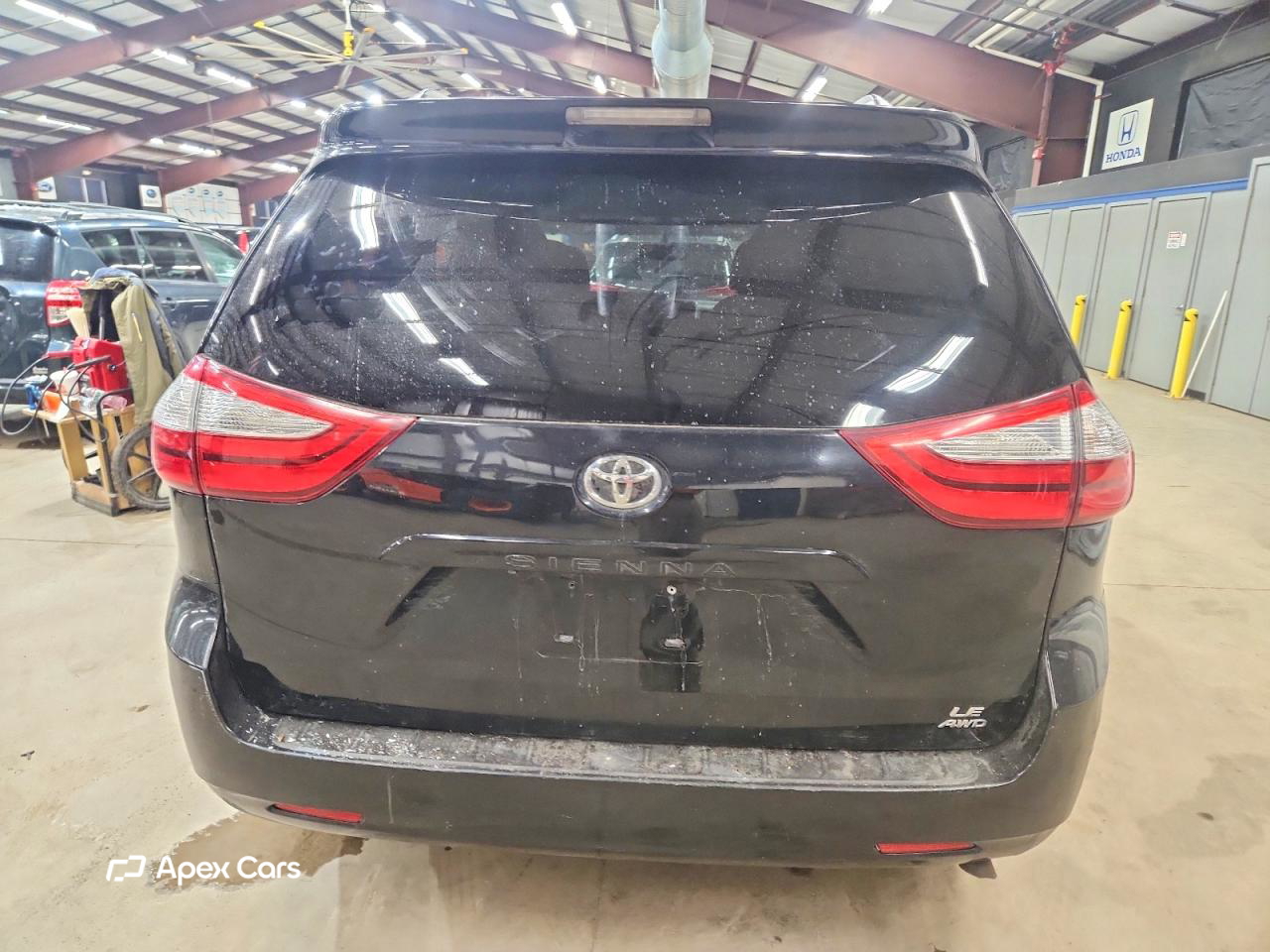 Toyota Sienna 2015