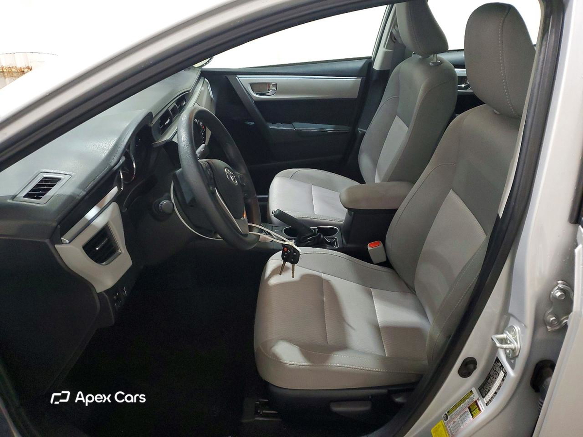 Toyota Corolla 2015