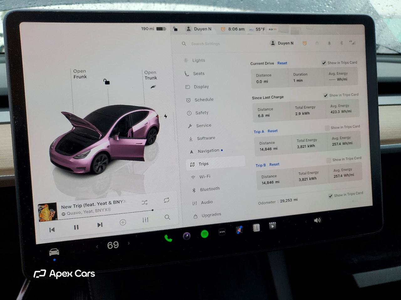 Tesla Model Y 2024