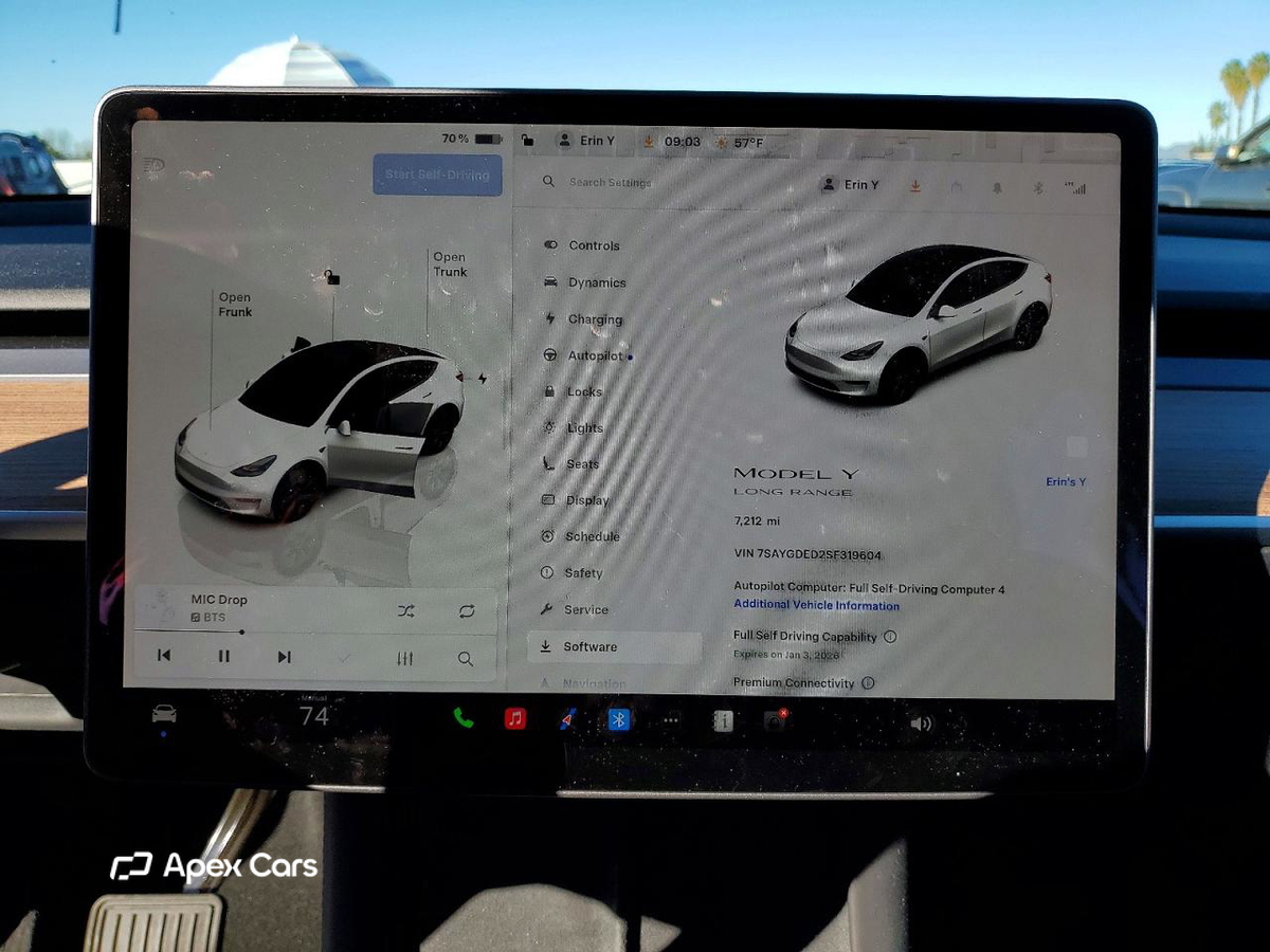 Tesla Model Y 2025
