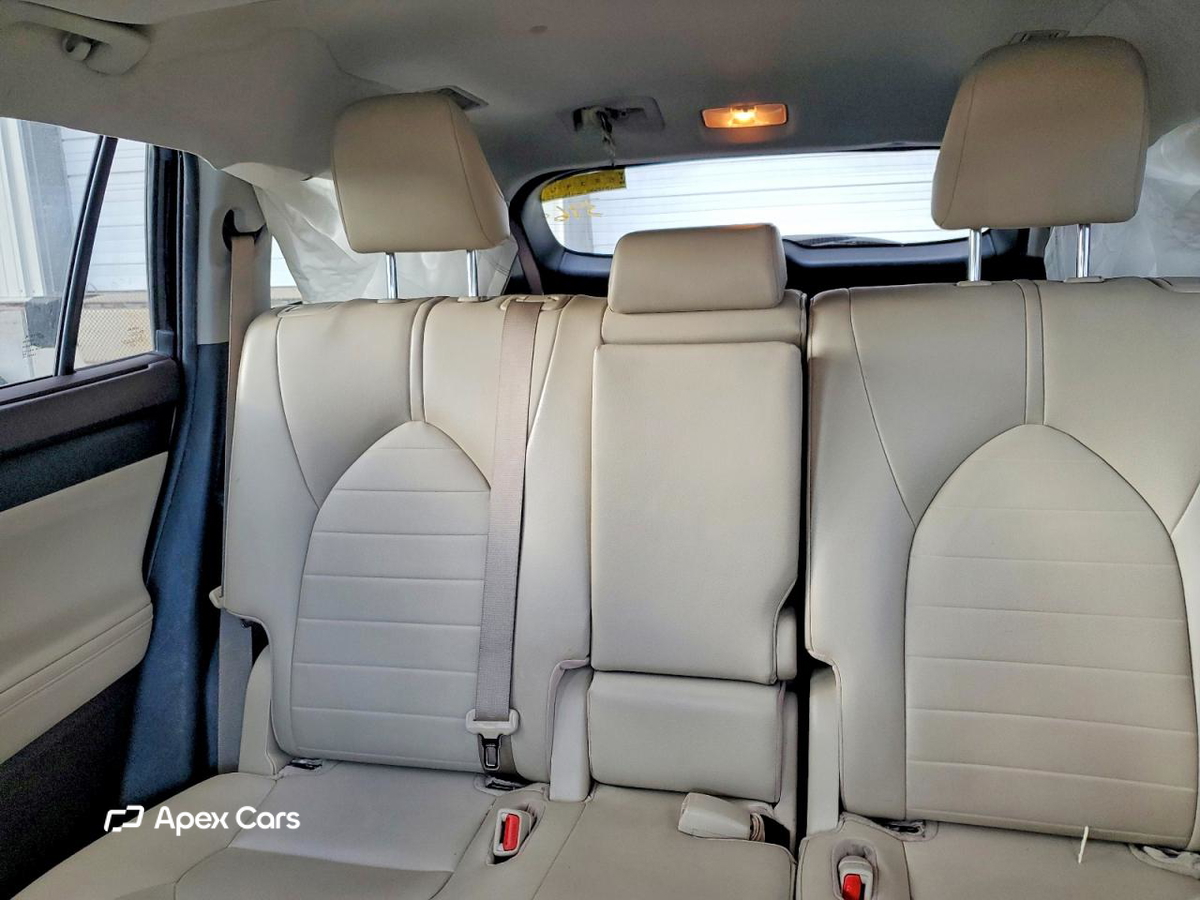 Toyota Highlander 2021