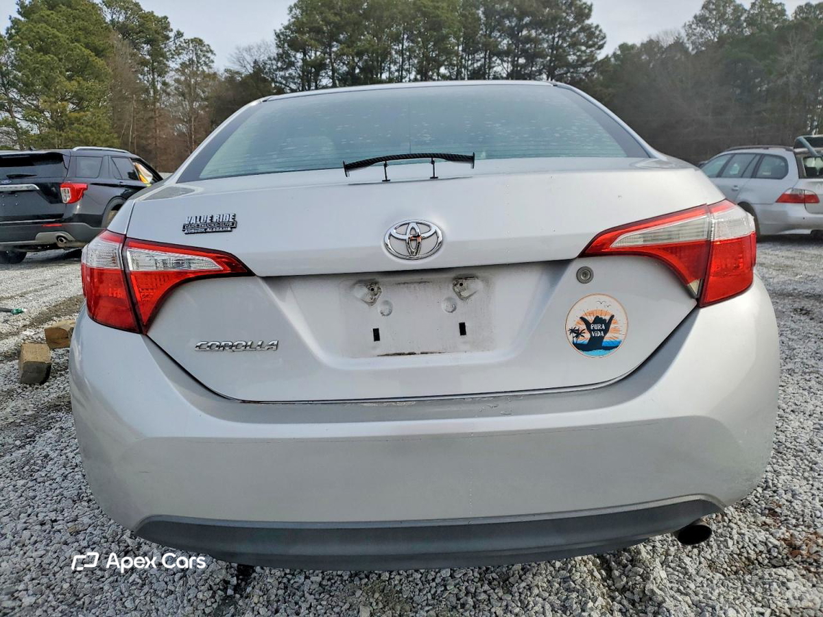 Toyota Corolla 2015