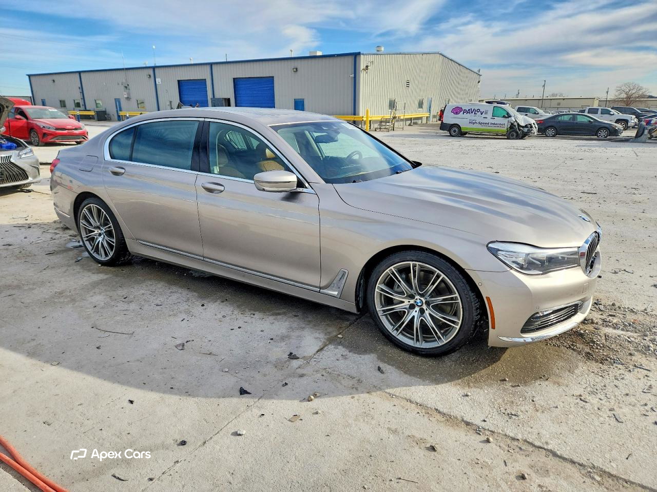BMW Series 7 2016