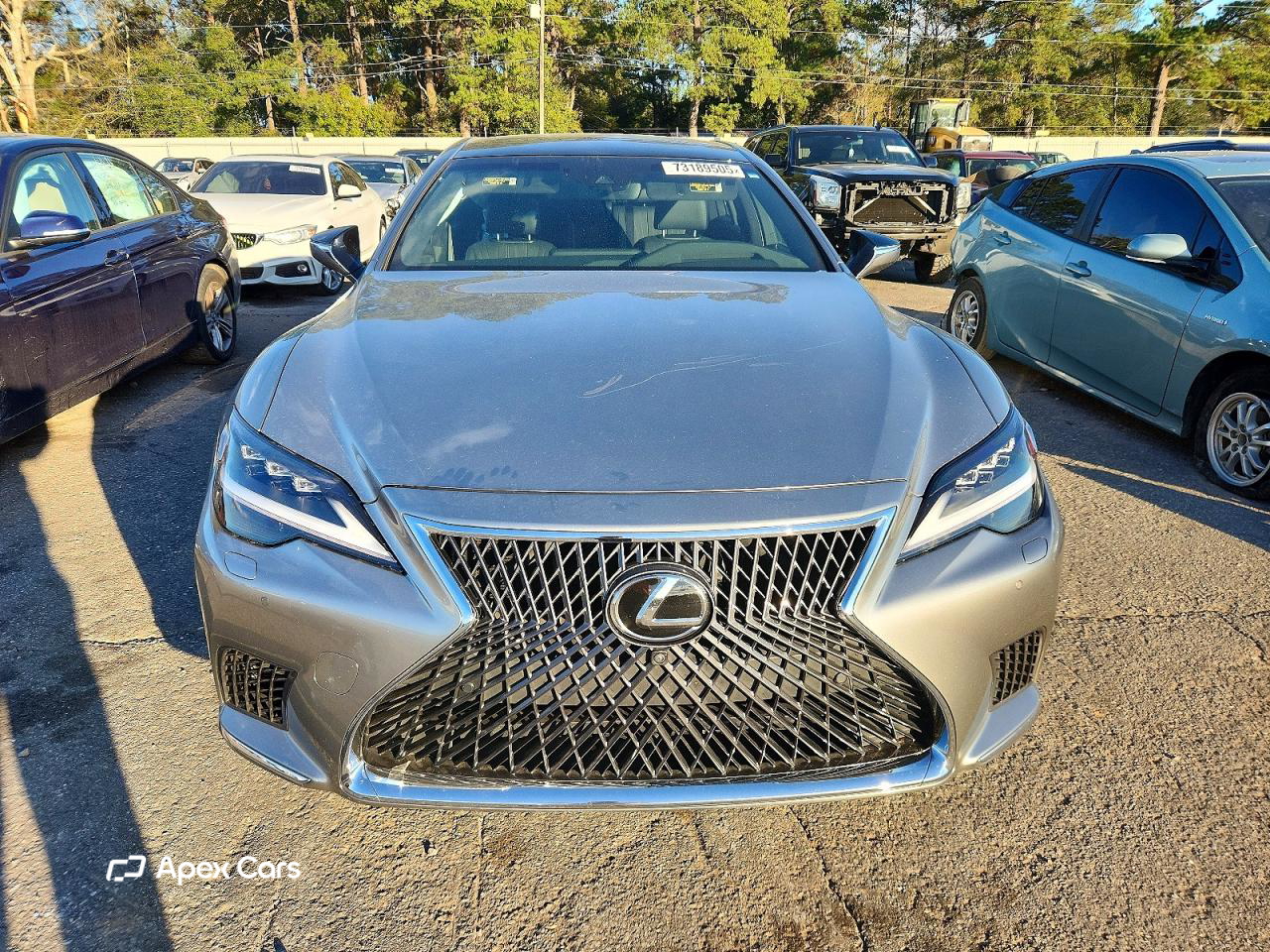 Lexus LS 2022