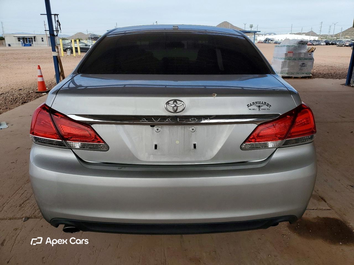 Toyota Avalon 2012