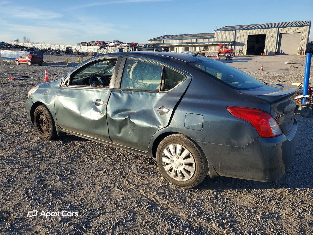 Nissan Versa 2016