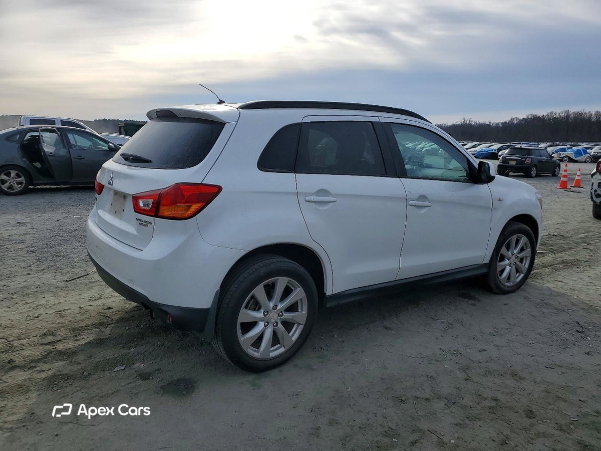 Mitsubishi Outlander 2015