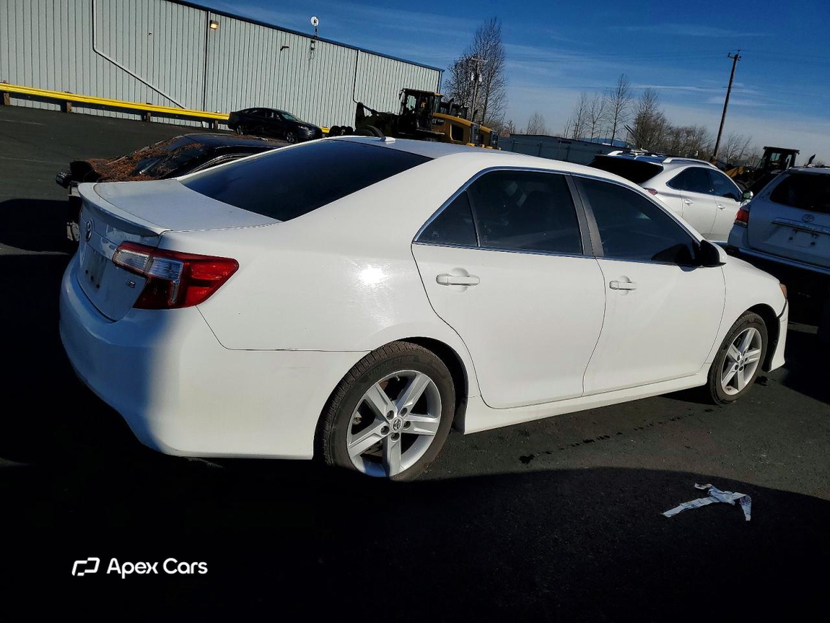 Toyota Camry 2012