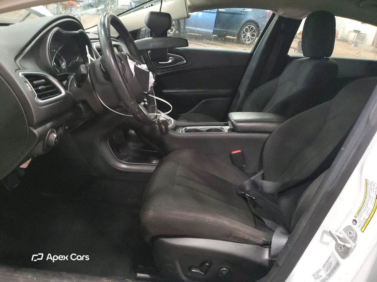 Chrysler 200 2015