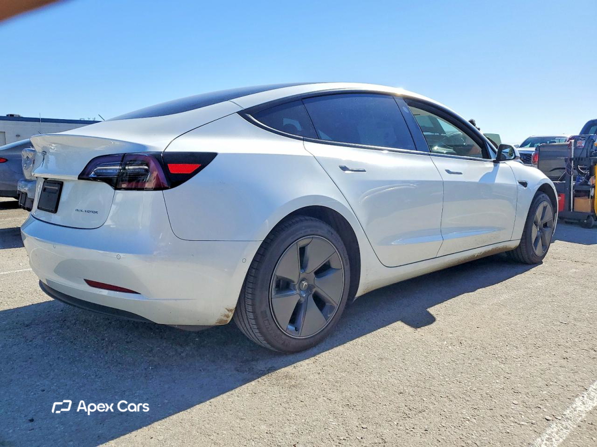 Tesla Model 3 2021