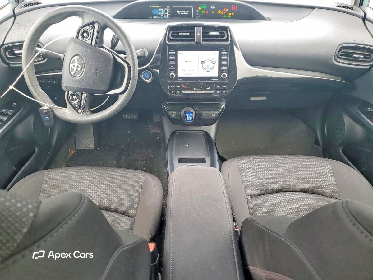 Toyota Prius 2021