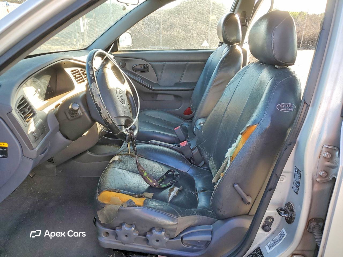 Hyundai Elantra 2003
