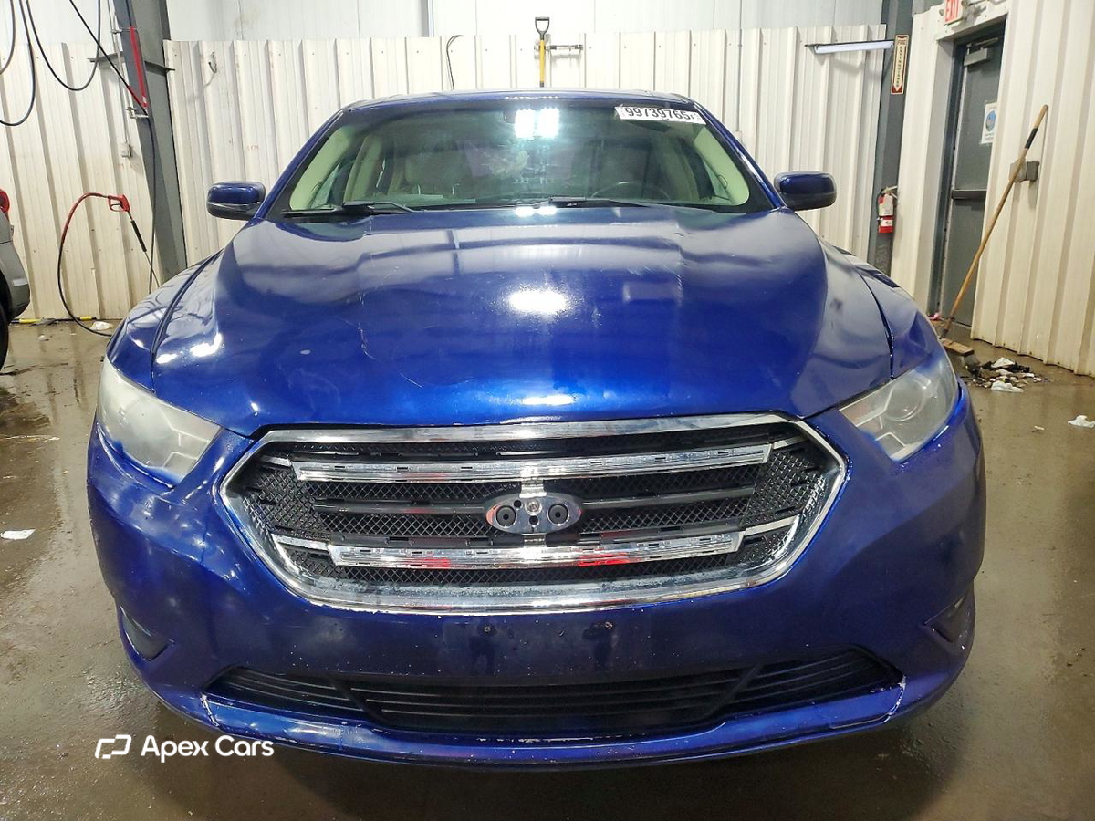 Ford Taurus 2015