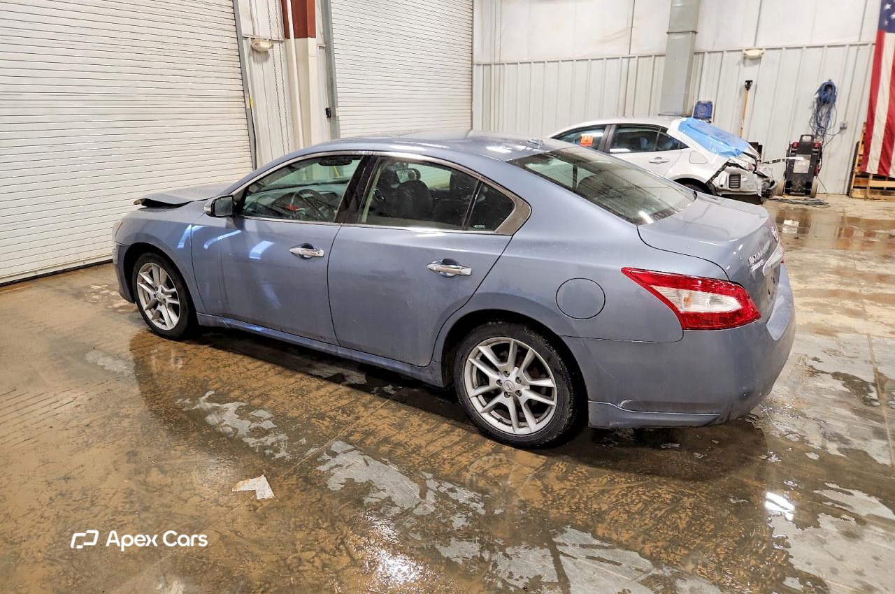 Nissan Maxima 2011